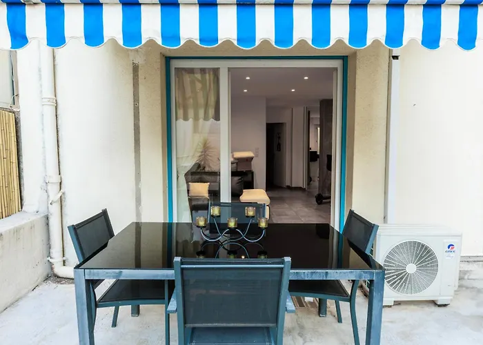 Family Flat Centre カンヌ